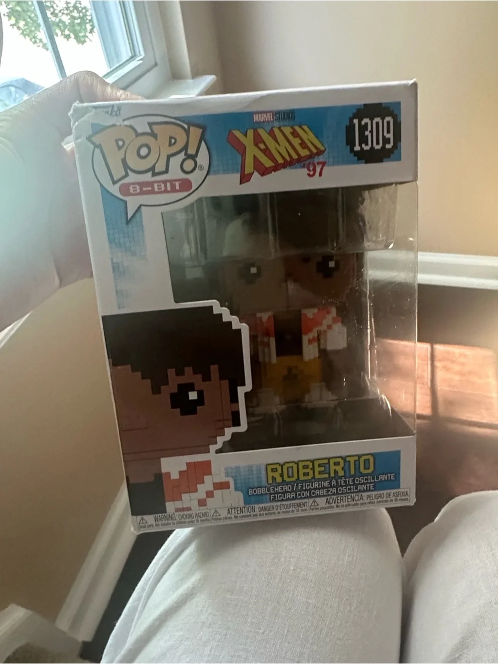 Funko 8-Bit Roberto Vinyl Figure - Brown, Yellow, Orange, White, Black
